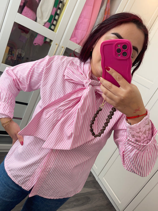 Gestreepte blouse met oversized strik roze